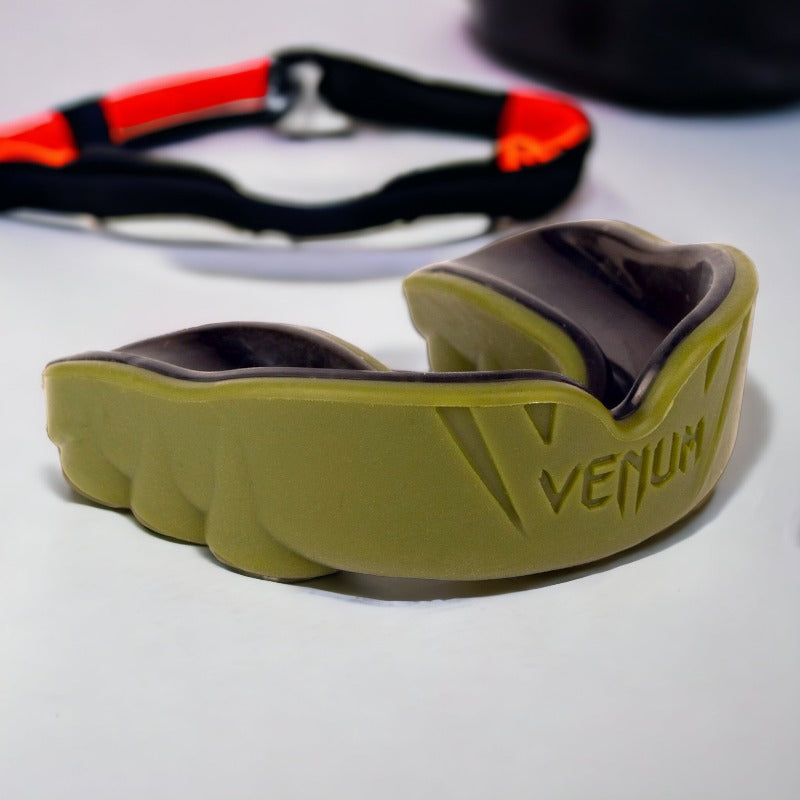 Challenger Mouthguard Khaki Black-Venum