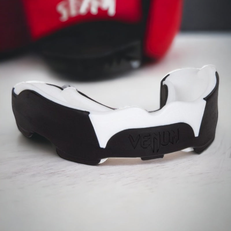 Predator Mouthguard Ice Black-Venum